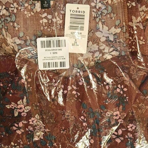 TORRID NEW Plus Size Challis Sweetheart Neck Short Sleeve Peplum Top 3X - Picture 15 of 16